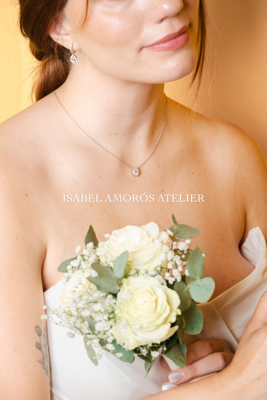 Collar de 45 cm con diamante talla brillante y halo de 17 diamantes LGD