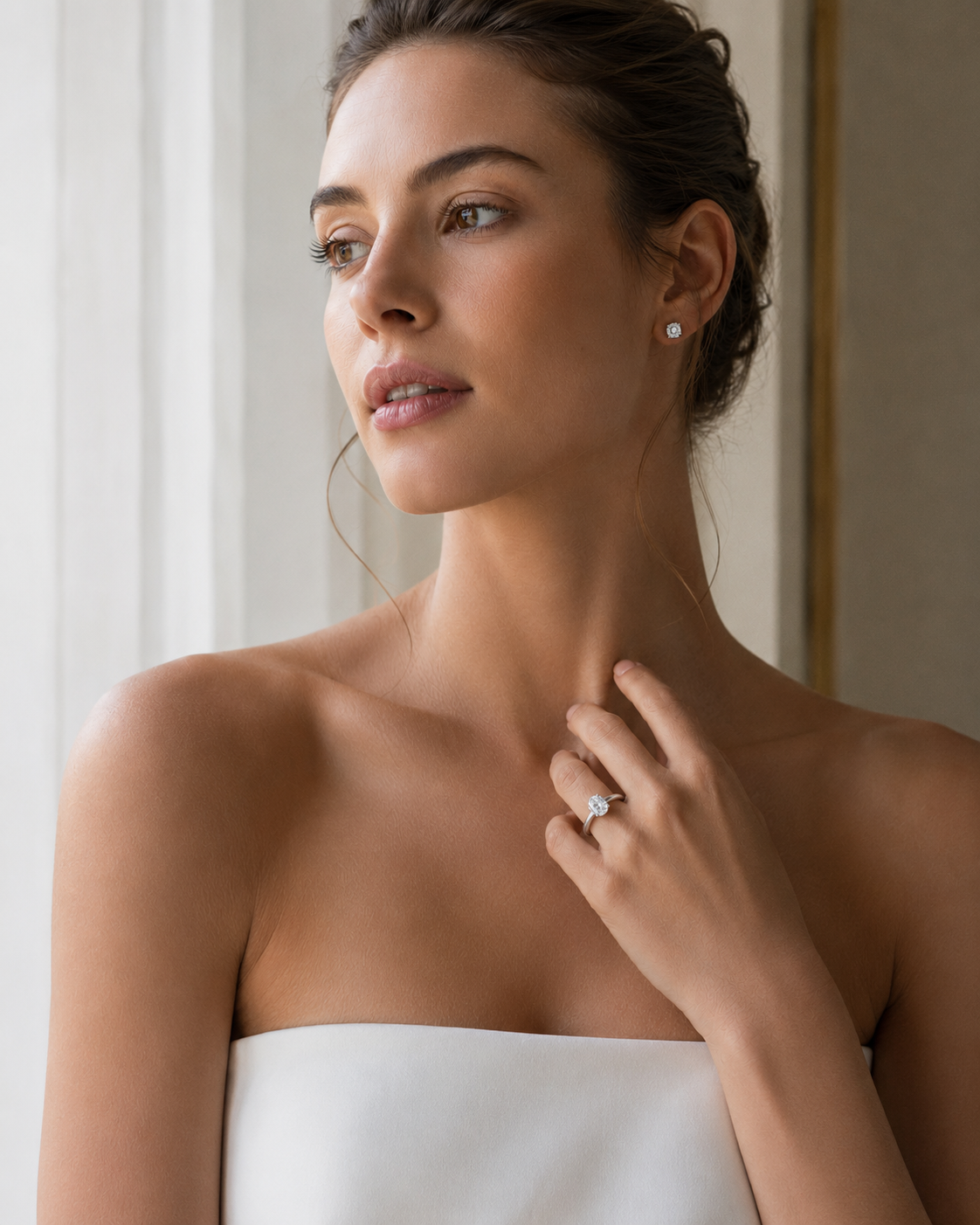 Solitario con Diamante Oval LDG