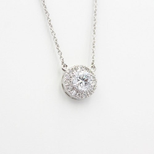 Collar de 45 cm con diamante talla brillante y halo de 17 diamantes LGD