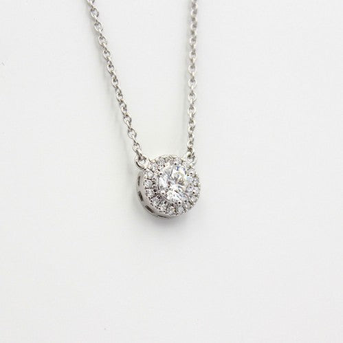 Collar de 45 cm con diamante talla brillante y halo de 15 diamantes LGD
