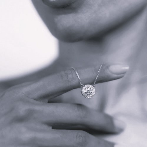 Collar de 45 cm con diamante talla brillante y halo de 14 diamantes LGD